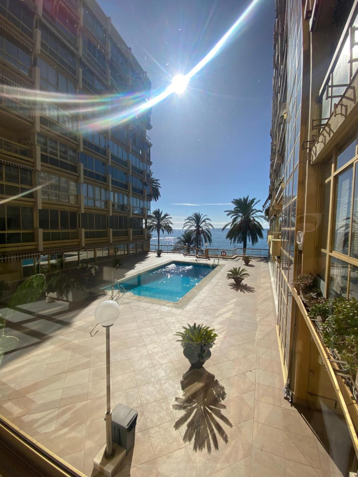 Marbella Beachfront Edificio Mayoral Primera Linea De Playa Y Centro Ciudad Con Barco Opcional Ngoại thất bức ảnh