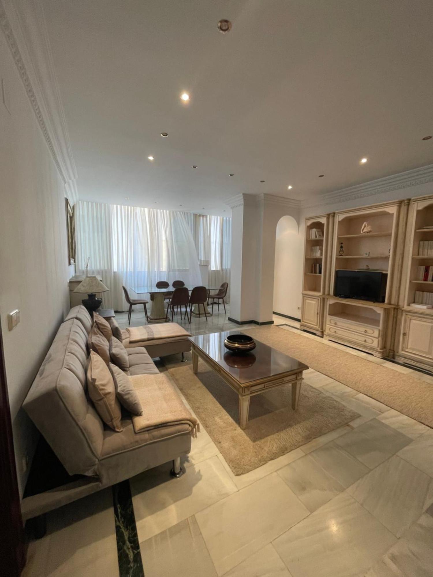 Marbella Beachfront Edificio Mayoral Primera Linea De Playa Y Centro Ciudad Con Barco Opcional Ngoại thất bức ảnh